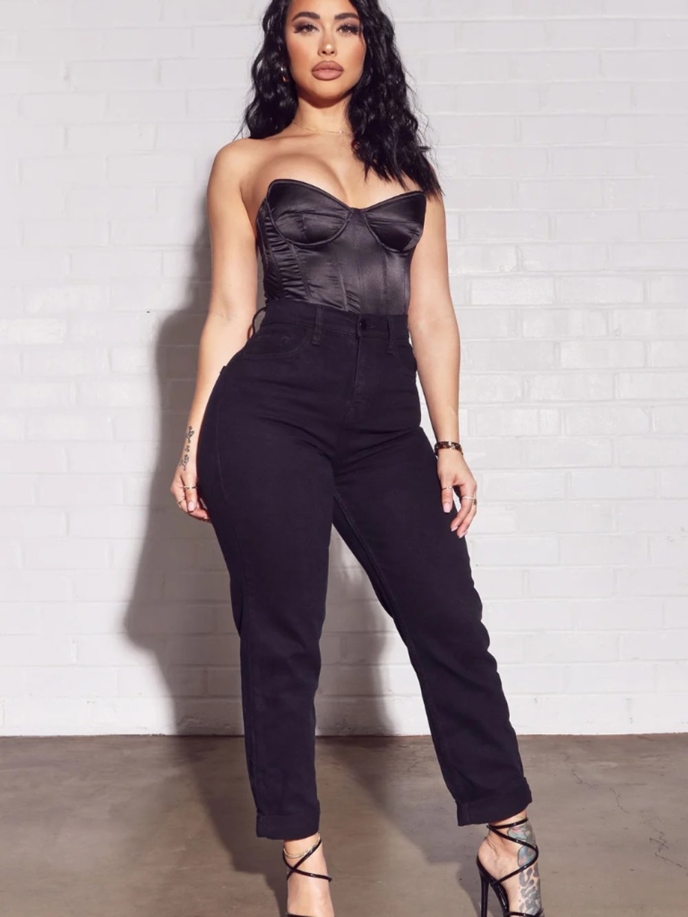 Fashion Nova I Got It From My Mama Jeans - Black - Size 11